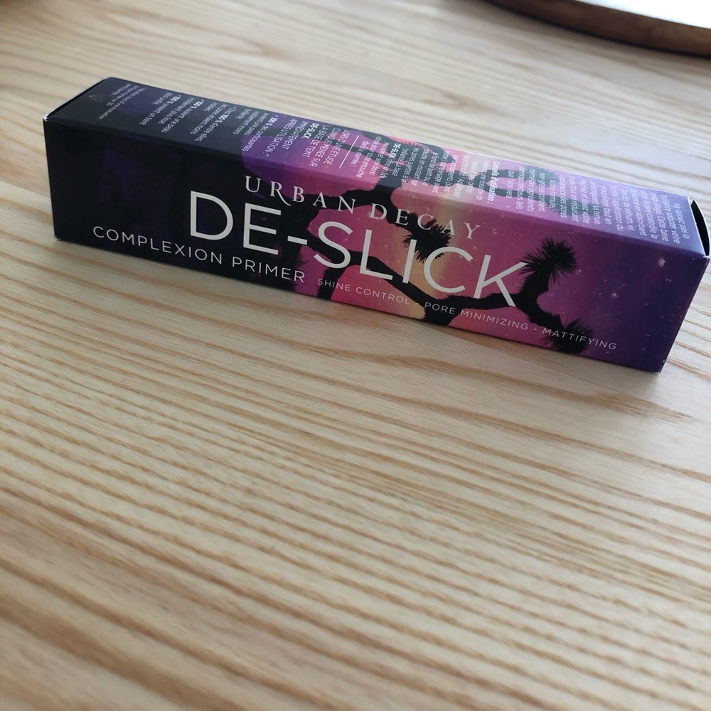 Urban Decay De Slick Complexion Primer
